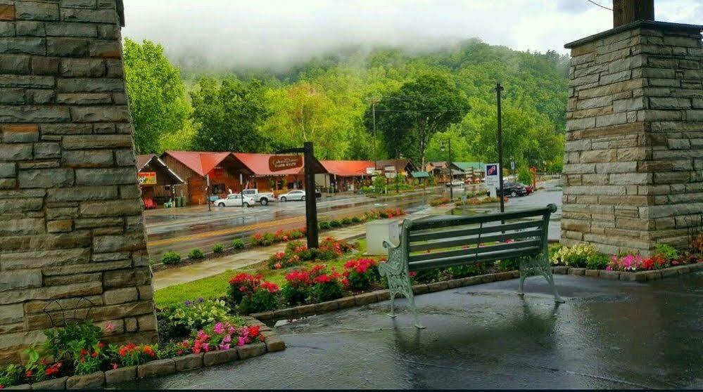 Rolling Hills Lodge Cherokee Exterior photo